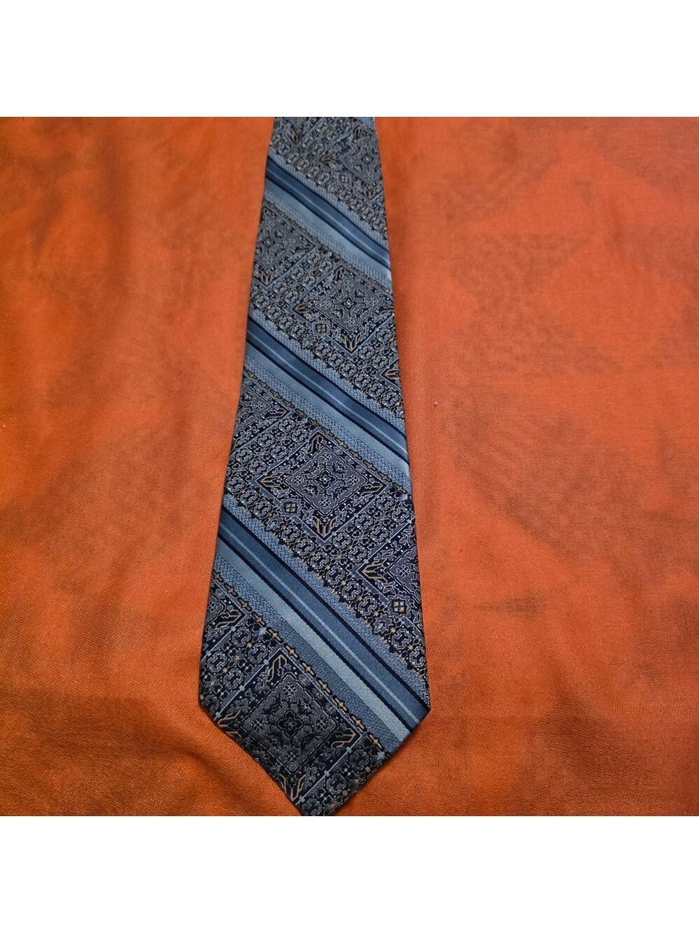 4/$25 Deal! Elegant Vintage Pegasus Patterned Men's Tie in Blue and Gray